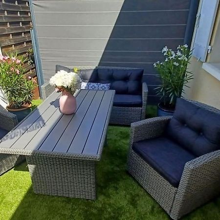 Appartement 2 Pieces, 1 Chambre, Terrasse กูฌ็อง-เมสทราส ภายนอก รูปภาพ